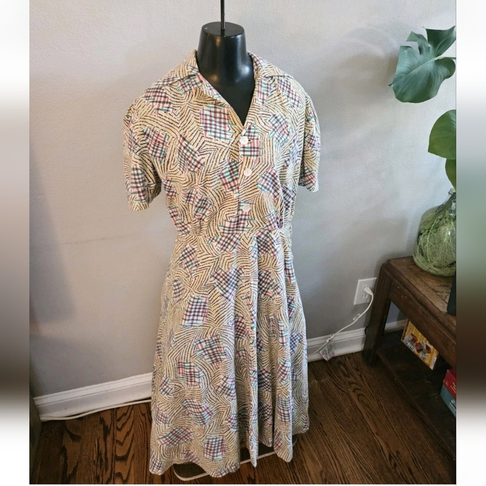 Vintage Handmade Dress- Classic 1950s/60s Silhouette Yellow Multi-Color Pattern